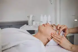 Beneficios de los Bioestimuladores de Colágeno: ¿Qué Son y Cómo Pueden Mejorar Tu Piel?