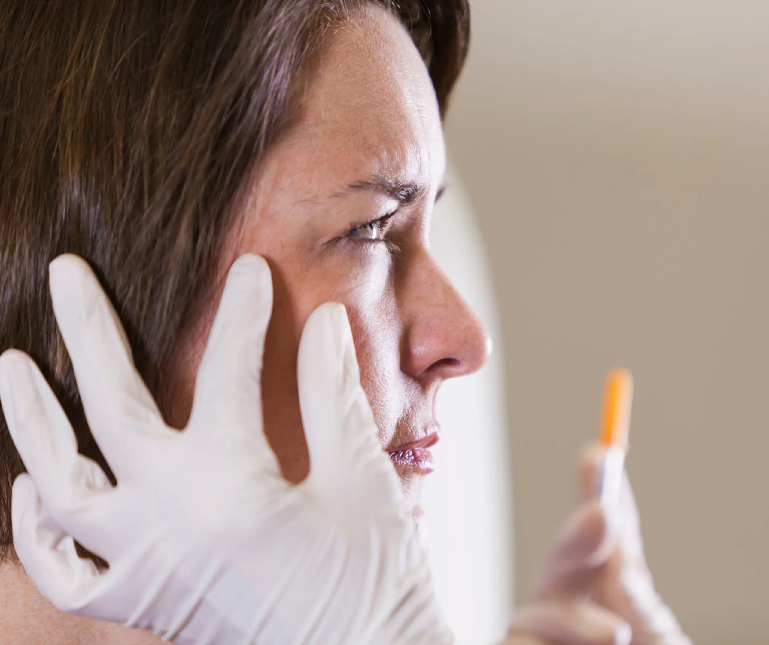 Tratamiento facial antiedad Premium: la solución que tu piel necesita para verse más joven