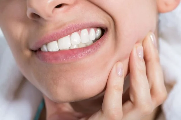Bruxismo: reducción del dolor mandibular y de cabeza con toxina botulínica